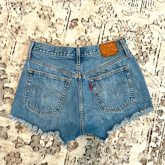 Levi’s 501 Denim Shorts - Picture 2 of 5